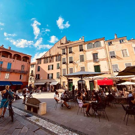 شقة Hostdomus - Bilocale Sul Borgo فينالي ليغوري المظهر الخارجي الصورة